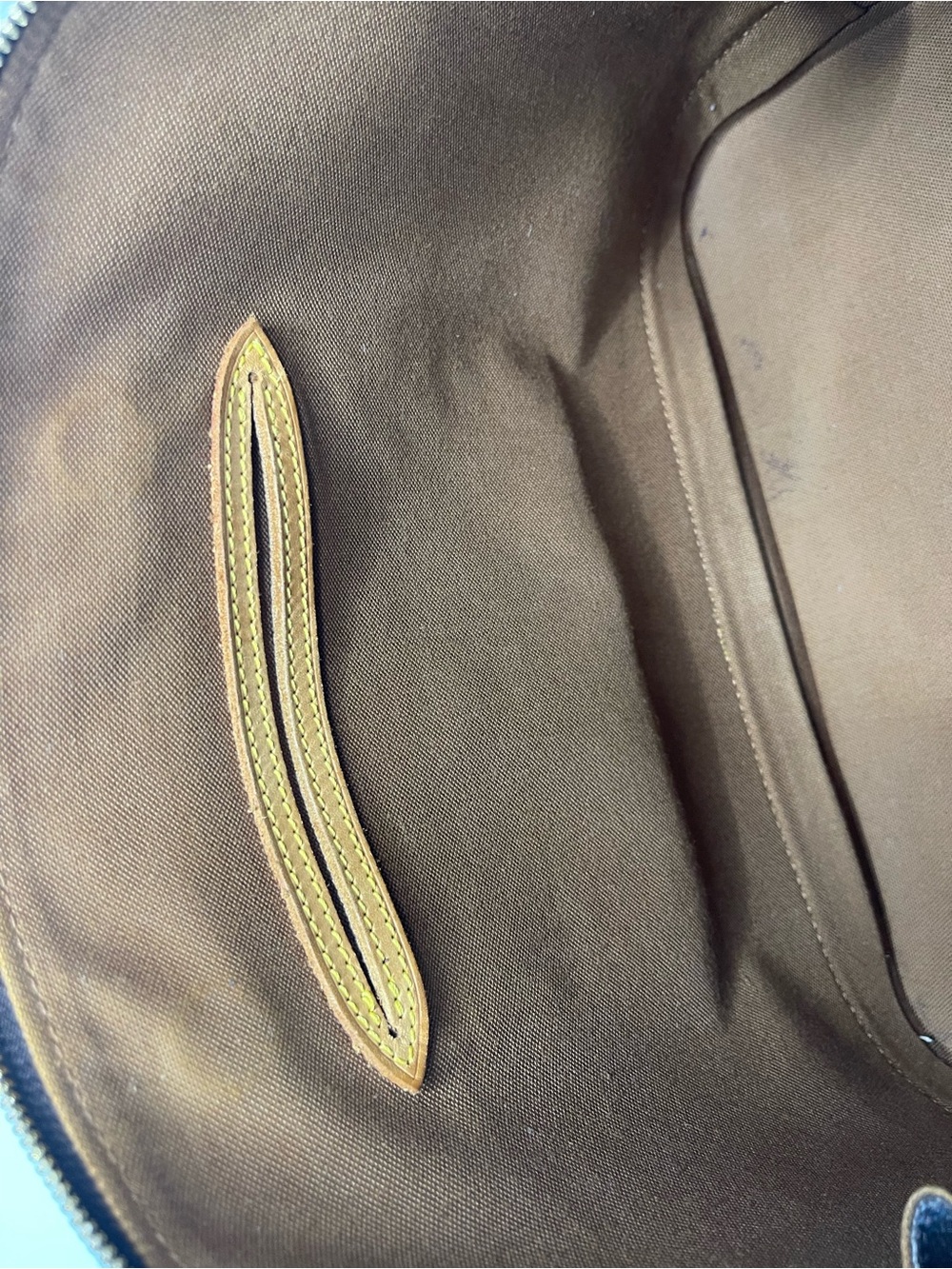 Louis Vuitton Alma PM handbag - Picture 13 of 16